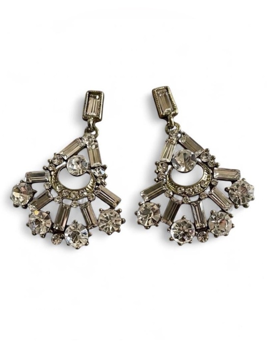 WA Studios Jewelry - NWT Silver Crystal Chandelier Earrings